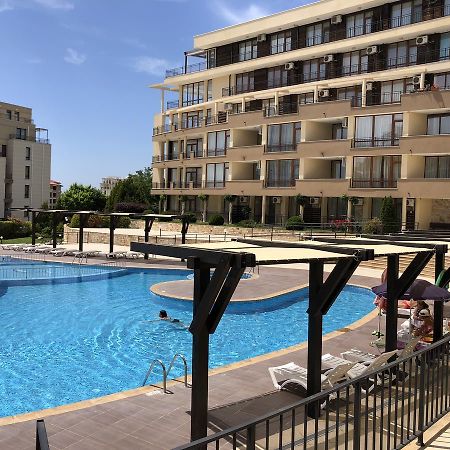 Vp Luxor Studio Sveti Vlas Bagian luar foto