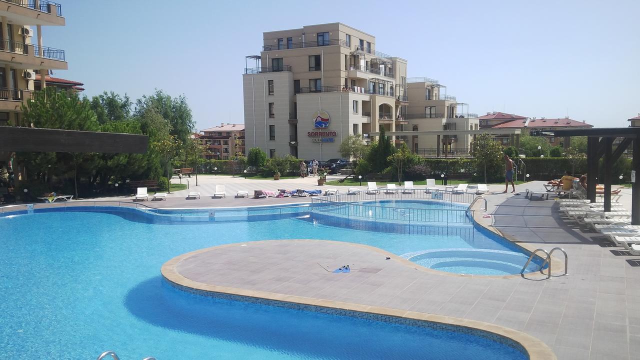 Vp Luxor Studio Sveti Vlas Bagian luar foto