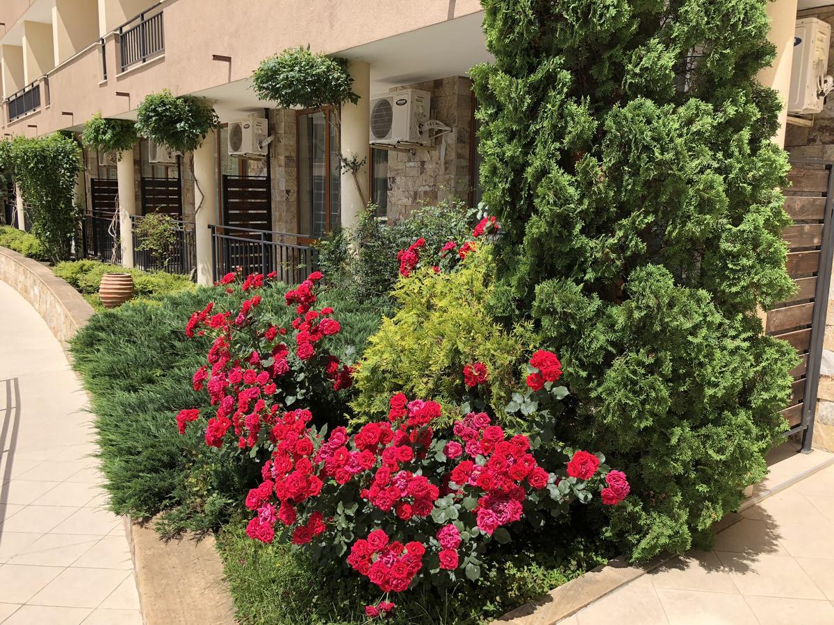 Vp Luxor Studio Sveti Vlas Bagian luar foto